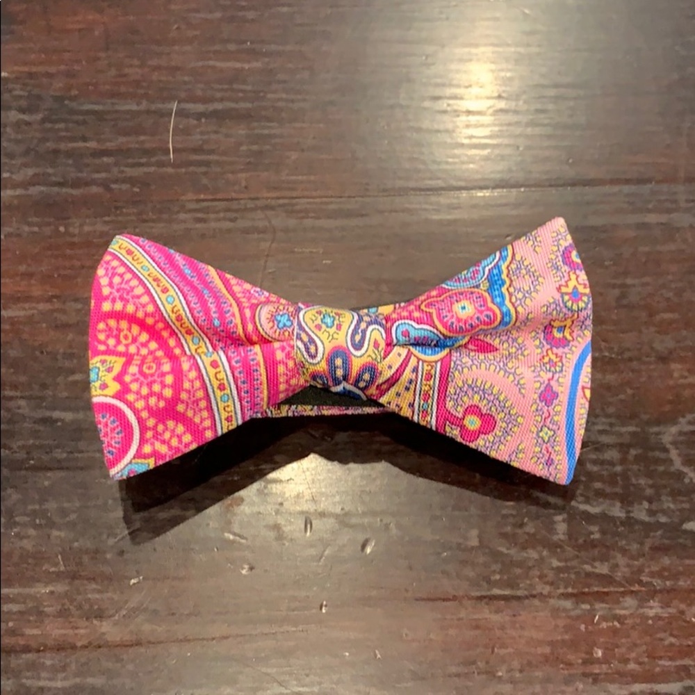 Tommy Hilfiger Bow Tie